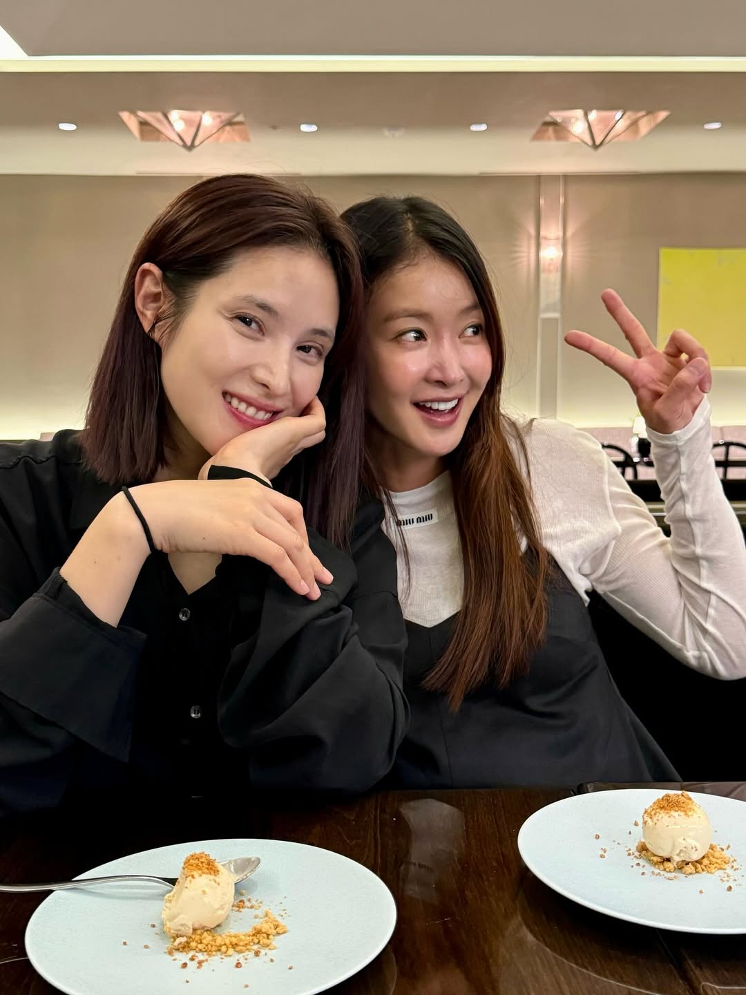 イ・シヨン＆GUMMY、40代で第二子を妊娠した二人が対面…大きなお腹を披露