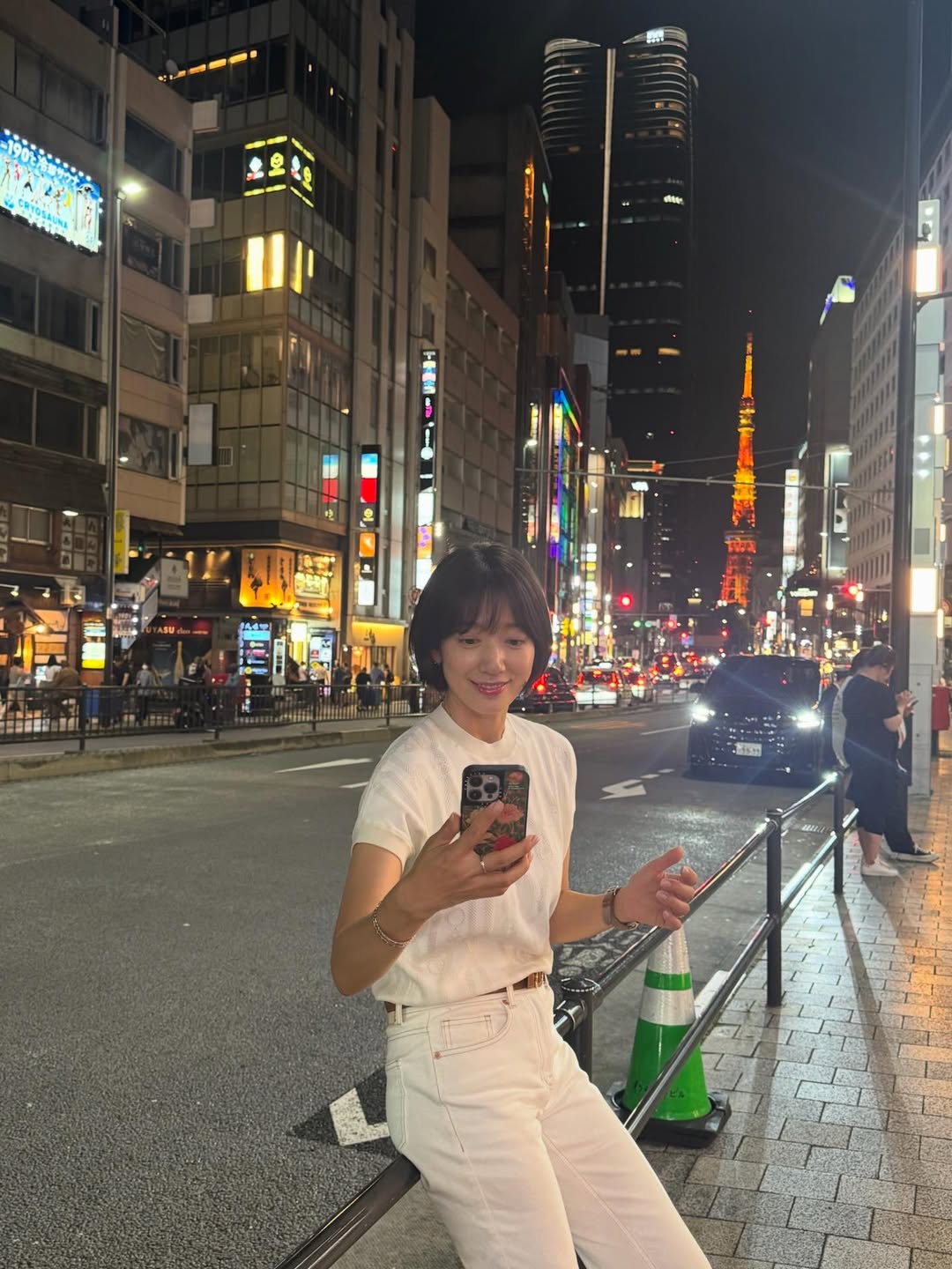 パク・シネ、以前訪れた東京での写真公開…一児の母とは思えない若々しいビジュアル