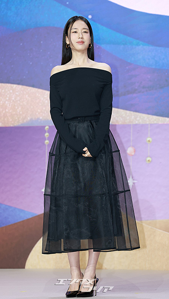 【フォト】アン・ウンジン、優雅な肩のライン