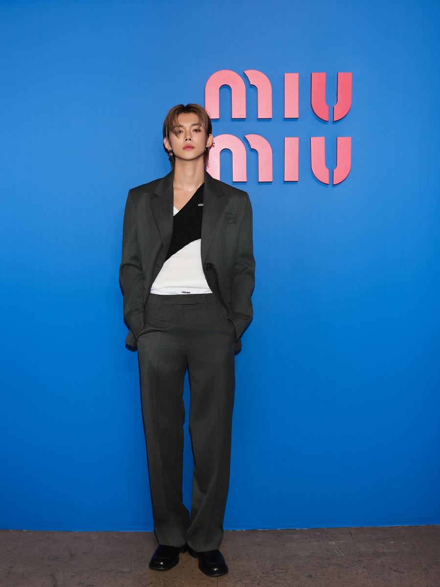 IVEウォニョン＆MEOVVエラ＆TXTヨンジュン、MIU MIUのショーを輝かせた圧倒的ビジュアル