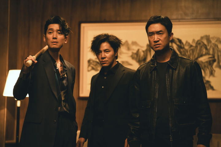 興行成績：『ボス』200万人突破…韓国映画で今年6作品目