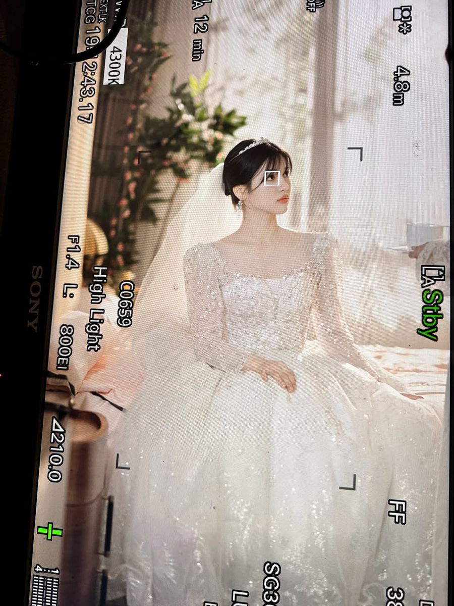 ユ・ビョンジェの恋人アン・ユジョン、まばゆいウエディングドレス姿…ハン・ソヒ＆ソン・ヘギョにそっくり