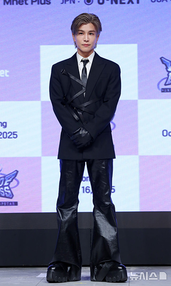 【フォト】岩田剛典、圧倒的な存在感…『Unpretty Rapstar』でプロデューサーを務める