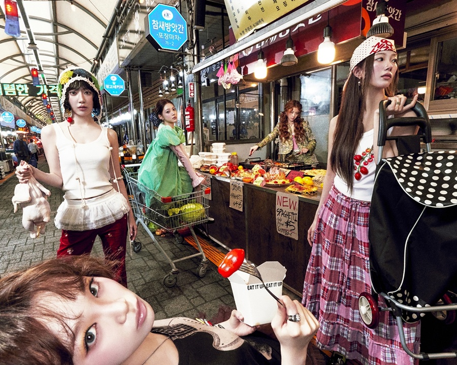 LE SSERAFIM、個性的なファッションで市場を闊歩…新譜コンセプトフォト第3弾公開