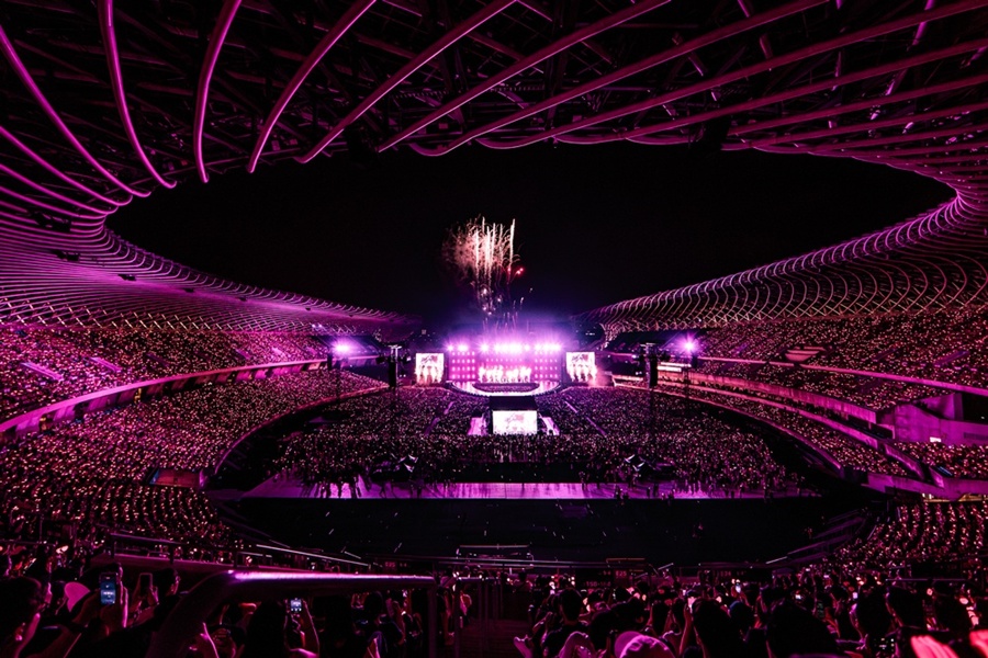 ピンク色に染まった台湾・高雄…BLACKPINKアジアツアー、華麗にスタート