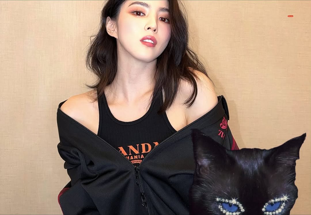 ハン・ソヒ、ヴァンパイアのように赤い瞳…魅惑的な美しさ