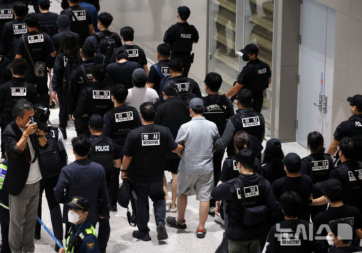 「500万ウォンで韓国人女性をカンボジアの犯罪組織に引き渡し」…募集責任者はモデル兼俳優