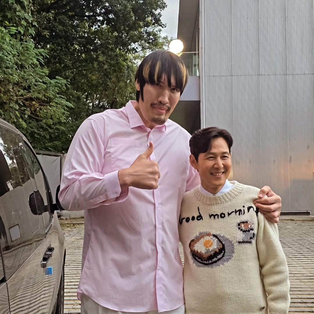 「身長218cm」チェ・ホンマン＆「180cm」イ・ジョンジェ　2ショット公開