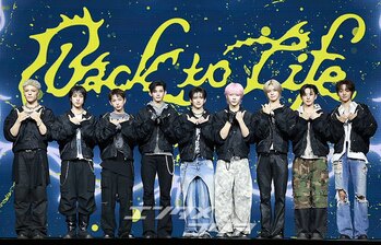 【フォト】&TEAM HYBEのグローバル・ボーイズグループが韓国正式デビュー