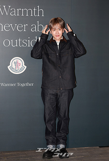 【フォト】EXOベクヒョン、デニム・オン・デニム・コーデがおしゃれ