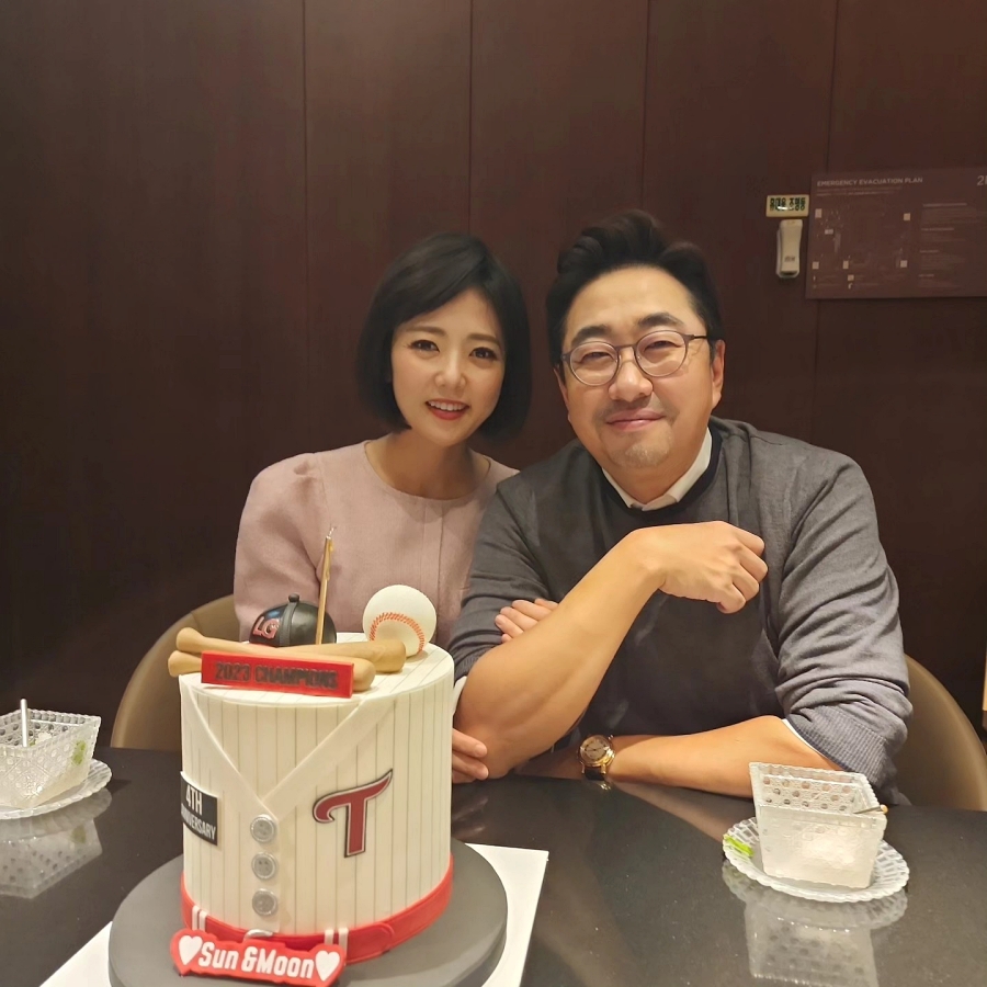 訃報：キム・ソニョン・アナ、結婚から6年で夫ペク・ソンムンさんががんで死亡