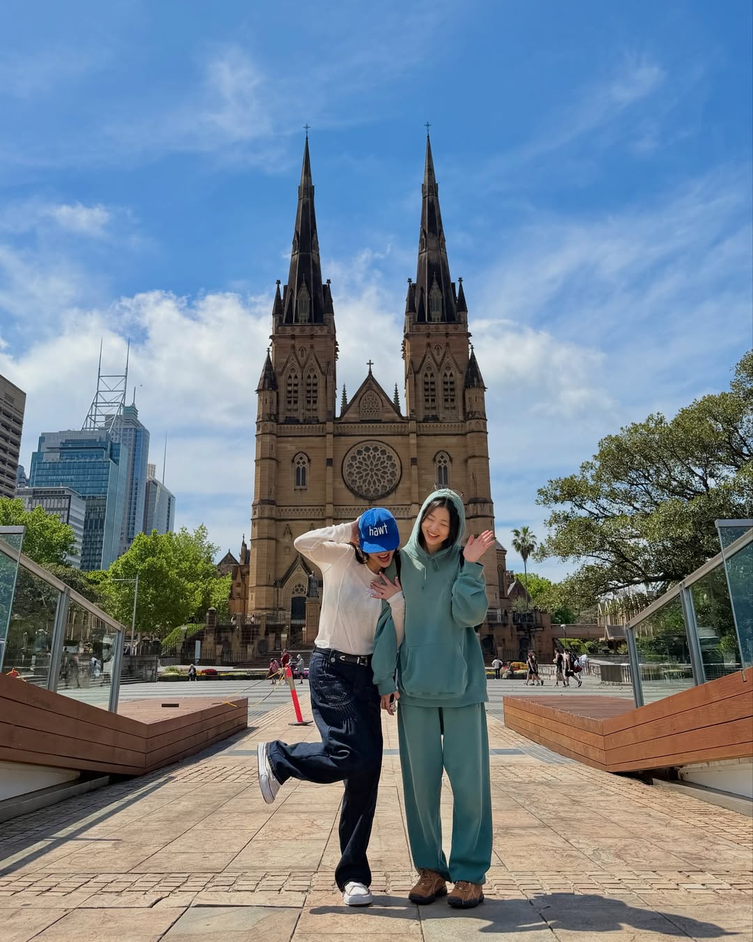 TWICEジヒョ　ヒップなコーデで自撮り…さりげなくセクシー