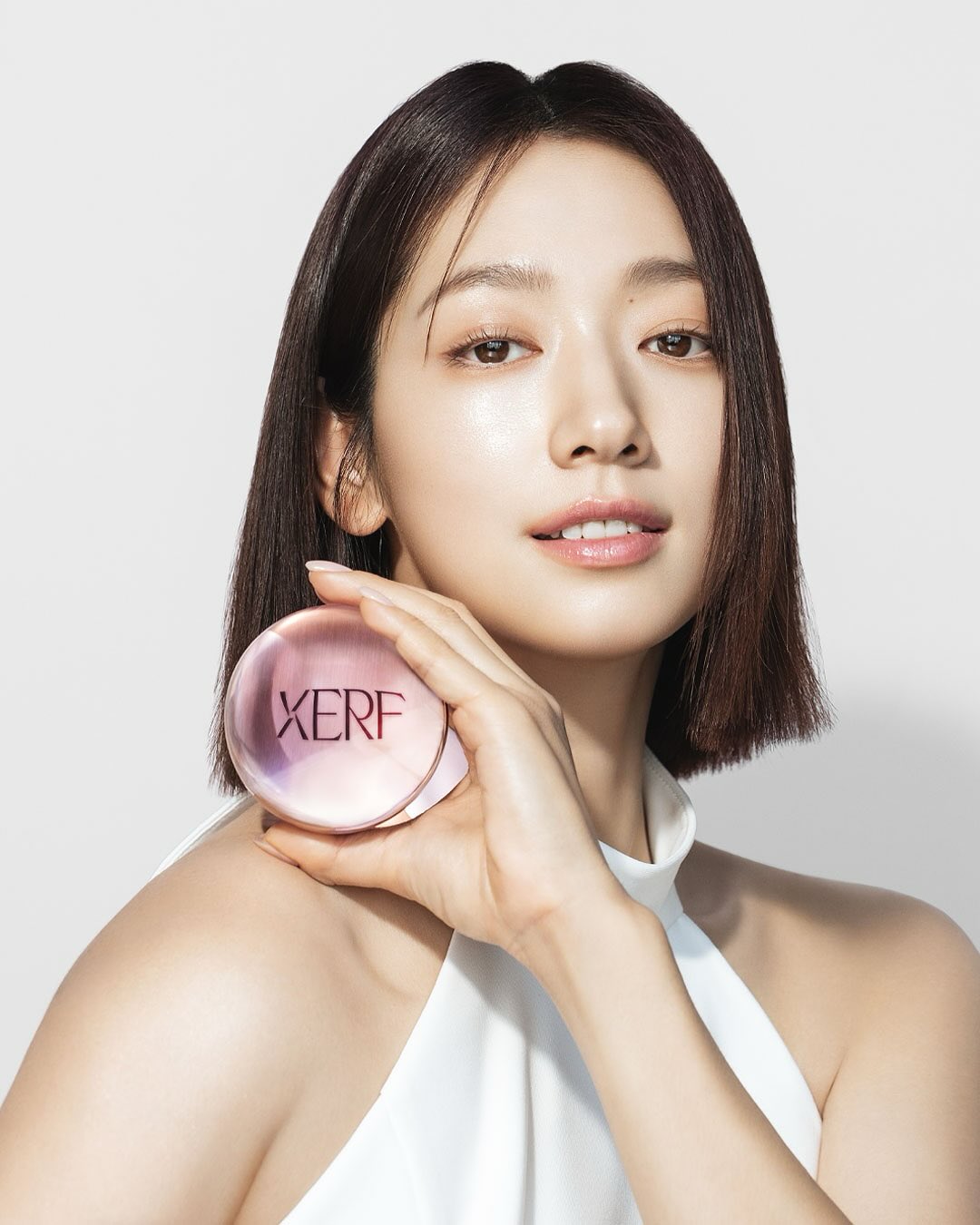 「チェ・テジュンの妻」パク・シネ　光り輝くビューティー・グラビア…透明感＋エレガンス