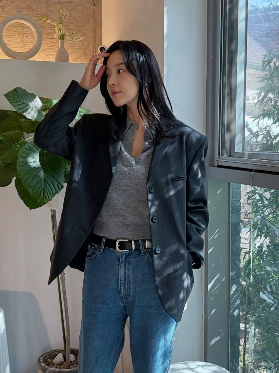 41歳ハン・ジヘ　年齢を感じさせない美しさ…さり気ないしぐさも優雅