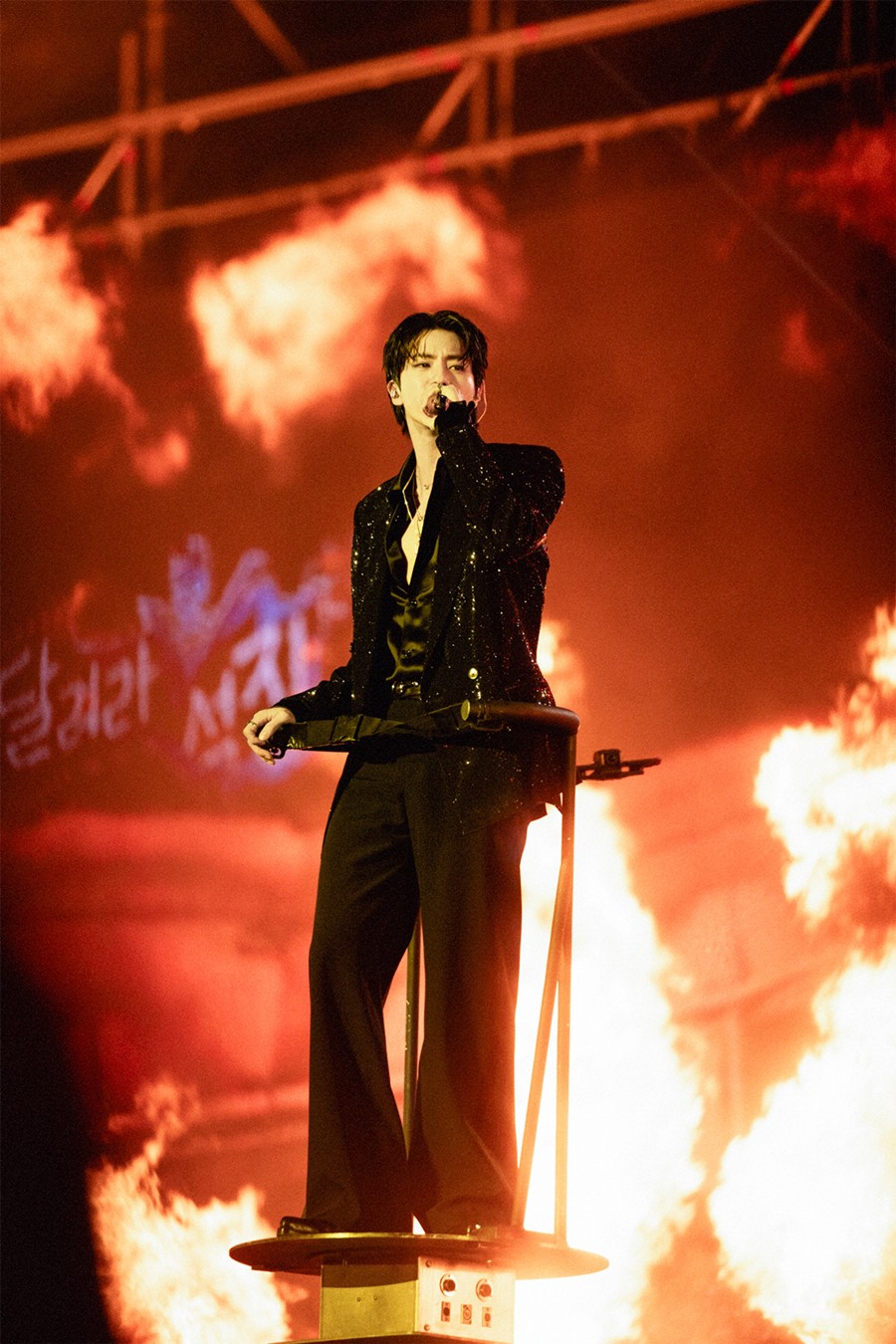 BTSのJIN、メンバーの支援受けファンコンサート・アンコール公演のフィナーレ飾る