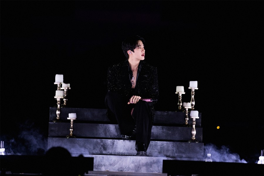 BTSのJIN、メンバーの支援受けファンコンサート・アンコール公演のフィナーレ飾る