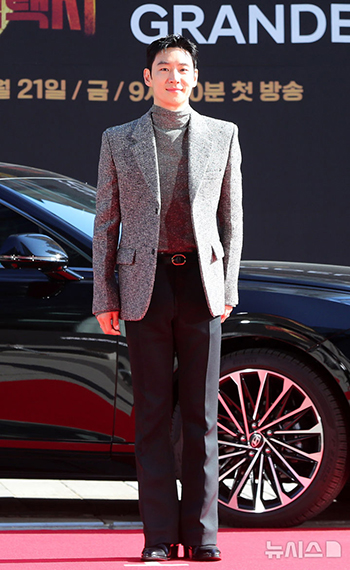 【フォト】イ・ジェフン&ピョ・イェジン&キム・ウィソン「『模範タクシー』また運行します」