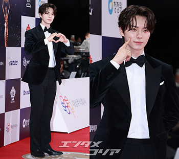 【フォト】イ・チェミン 青龍映画賞の「殿下」…みずみずしい魅力+完璧スーツ姿