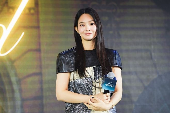 シン・ミナ、ゆったりワンピを着てふっくらしたような姿…所属事務所「婚前妊娠ではない」