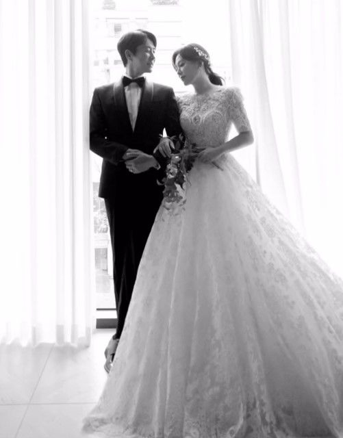 チェ・スジョン＆ハ・ヒラ、結婚32周年ウエディング写真公開　「天国に行くその日まで愛する」