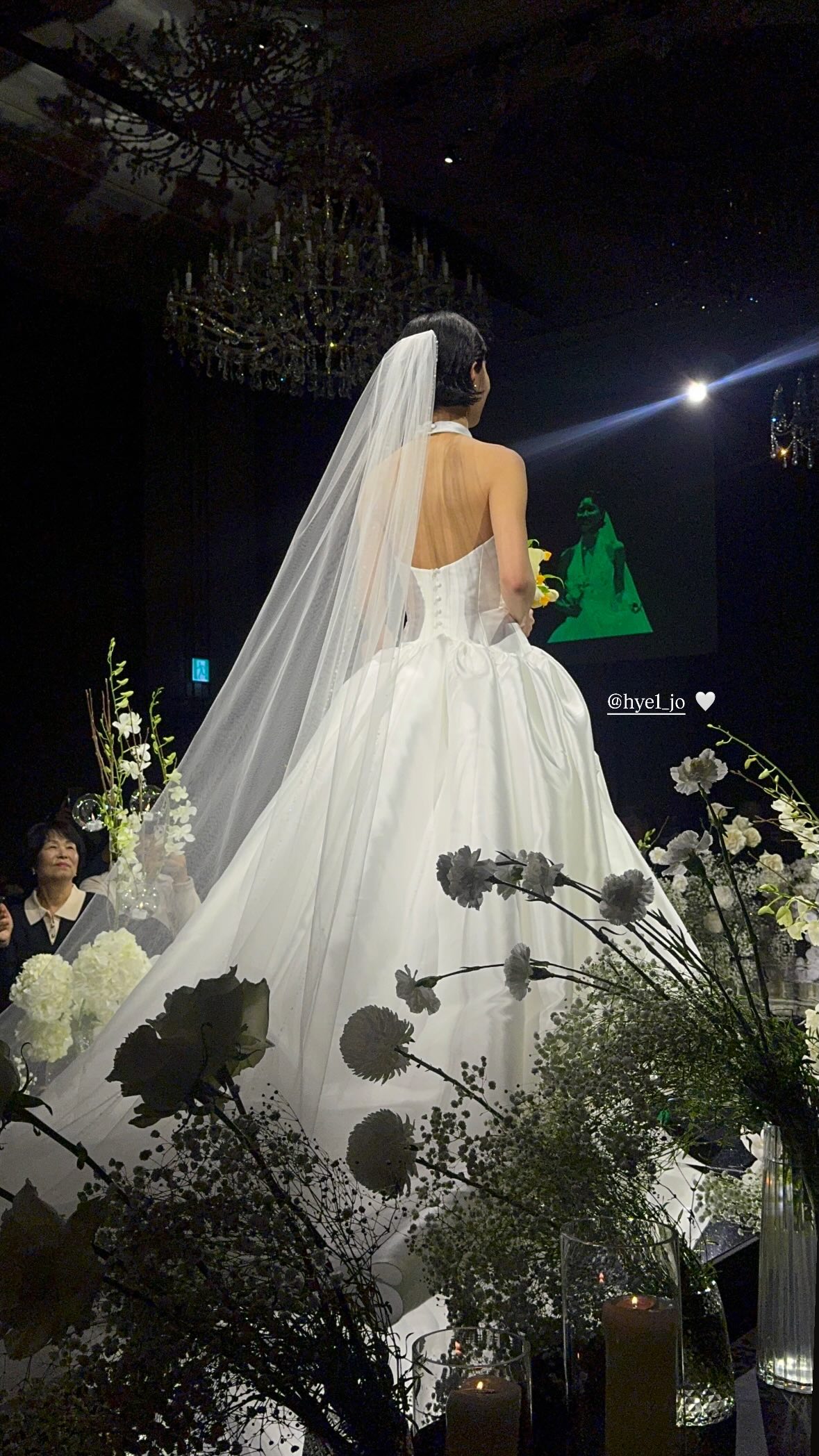 【フォト】7年間の交際経て結婚したイ・ジャンウ＆チョ・ヘウォン　俳優仲間＆友人らが結婚式写真シェア