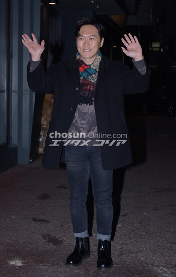 【フォト】ソン・ジヌ、ドラマ『トップスター・ユベク』打ち上げに出席