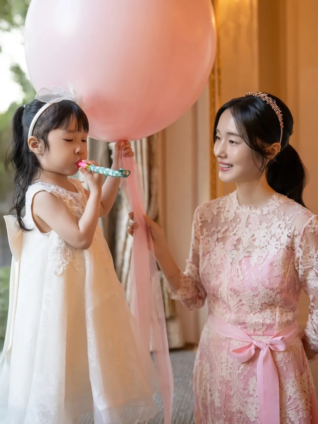 【フォト】イ・ジョンヒョン、次女ソウちゃんの満1歳の誕生祝いの写真大放出