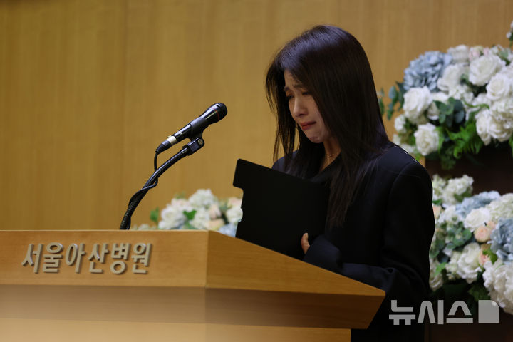 写真＝共同取材