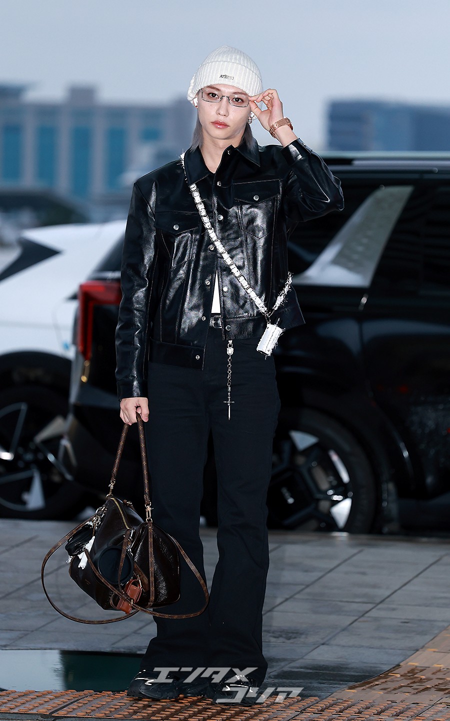 【フォト】Stray Kidsフィリックス、ニット帽＆眼鏡がポイント