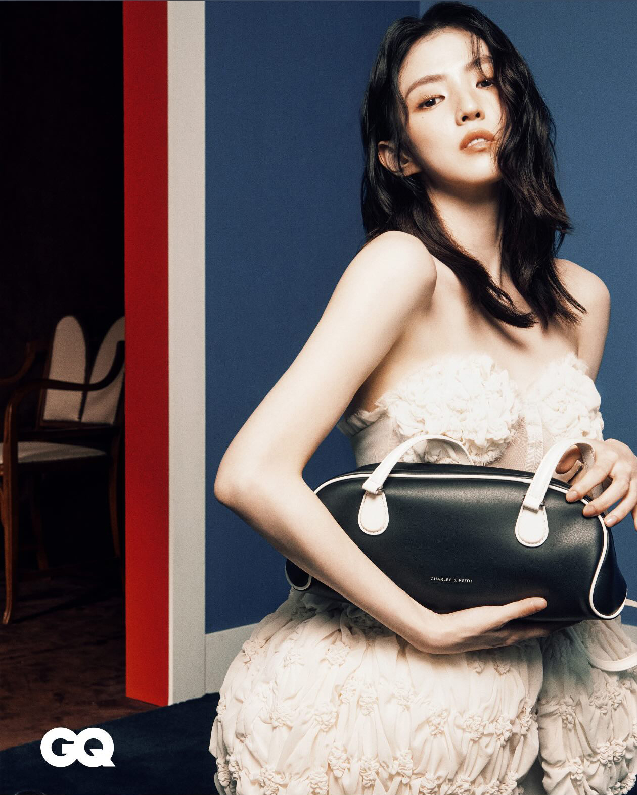 ハン・ソヒ、グラビアで魅惑的な美しさと美脚アピール＝「GQ Hong Kong」