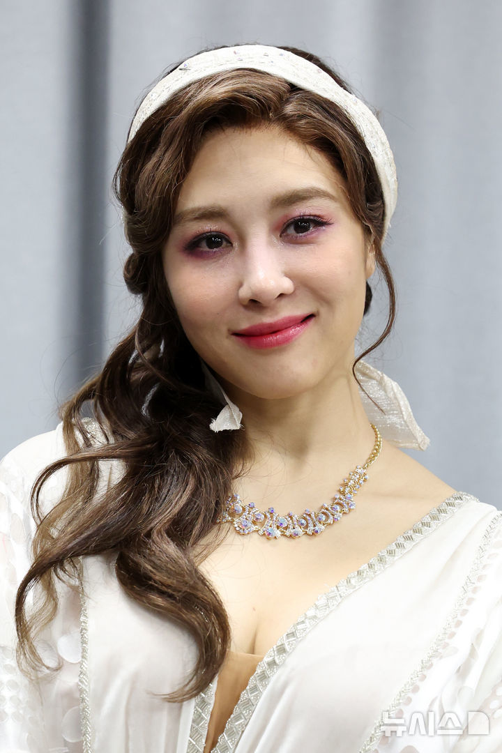 オク・ジュヒョンを書類送検…「未登録芸能事務所経営」容疑で