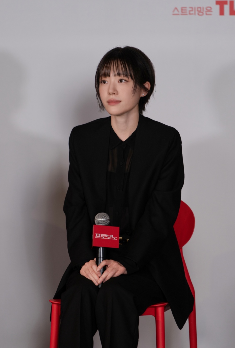 【フォト】黒でシックにまとめたソ・ジュヨン