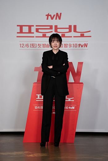 【フォト】黒でシックにまとめたソ・ジュヨン