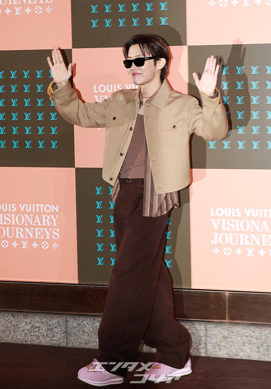 【フォト】BTSジェイホープ　「ワールドスターのオーラ」…あふれる自信