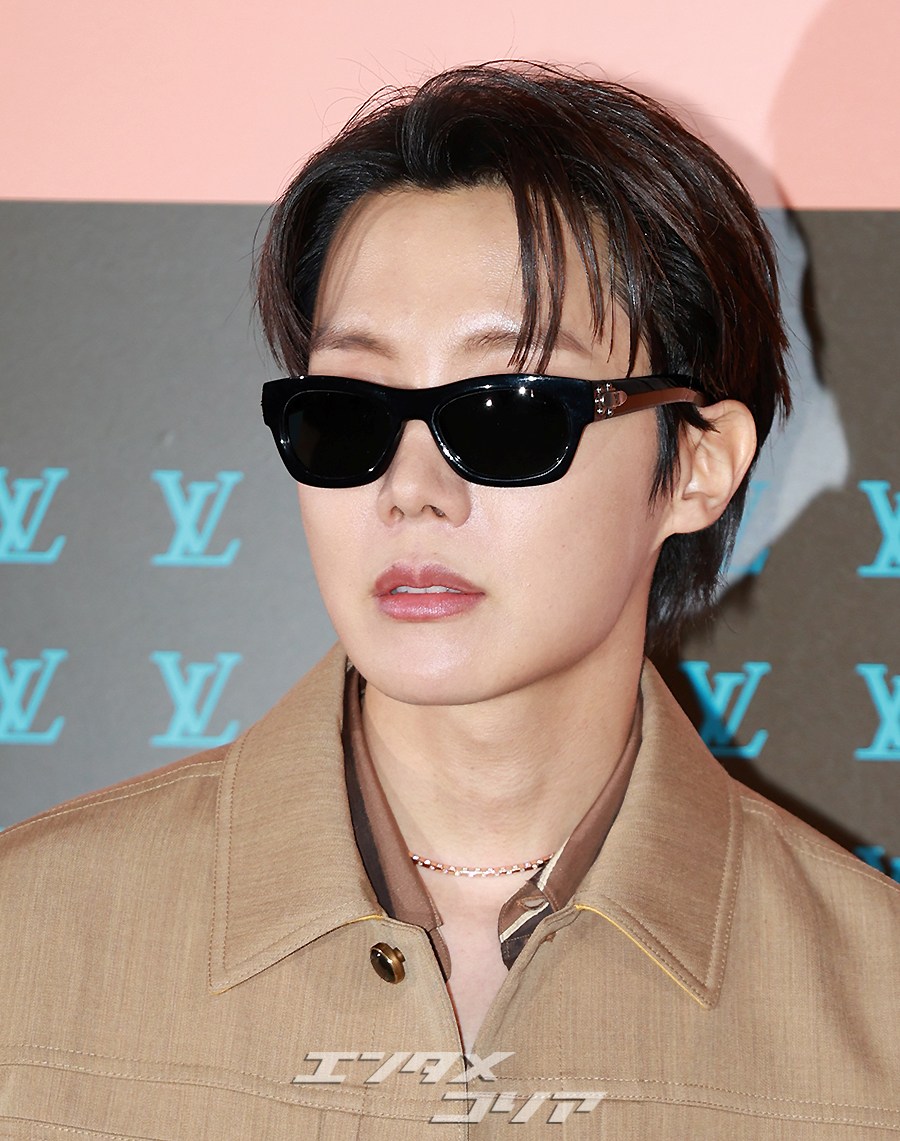 【フォト】BTSジェイホープ　「ワールドスターのオーラ」…あふれる自信