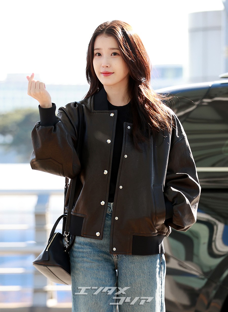 【フォト】IU、きらきらビジュアルで「台湾出張、いってきます」