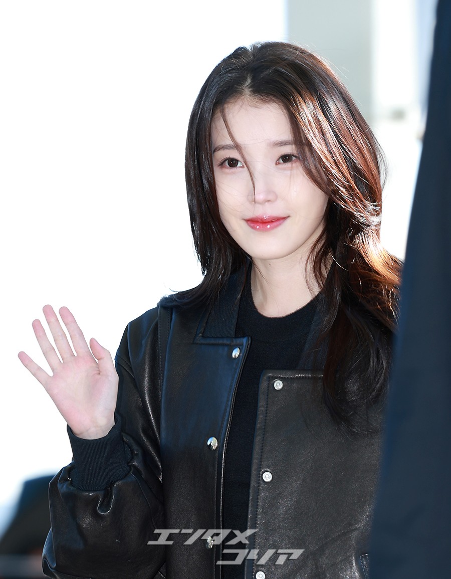 【フォト】IU、きらきらビジュアルで「台湾出張、いってきます」
