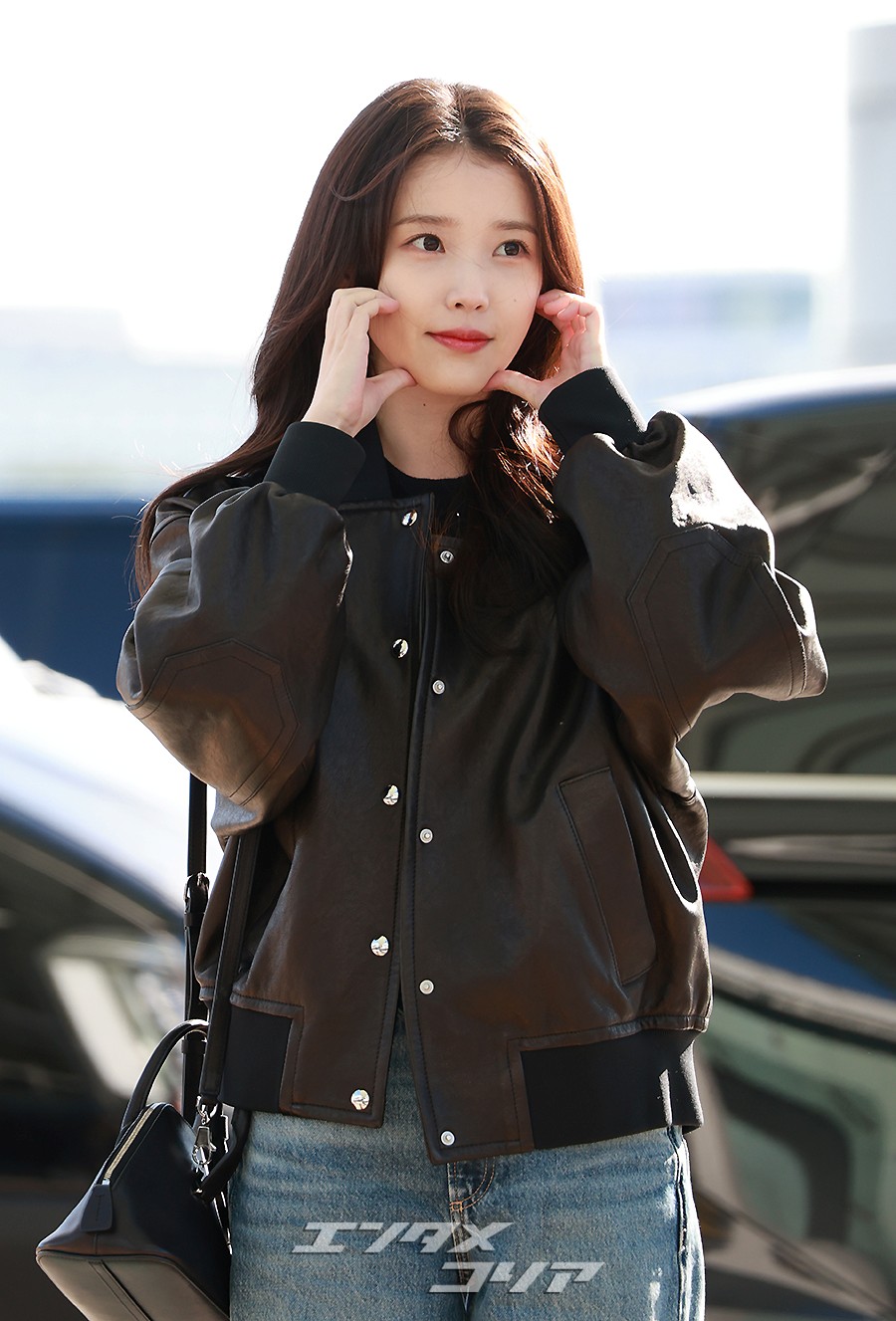 【フォト】IU、きらきらビジュアルで「台湾出張、いってきます」