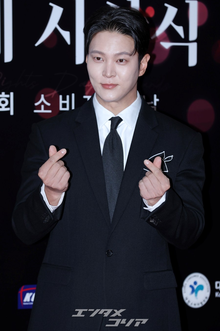 【フォト】チュウォン　見事なフィジカル…KCA文化芸能授賞式に出席