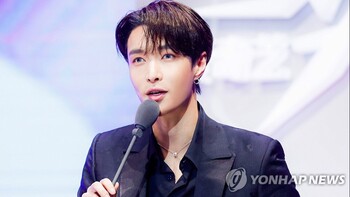 EXO 活動再開のファンミにレイ不参加=「やむを得ない事情」