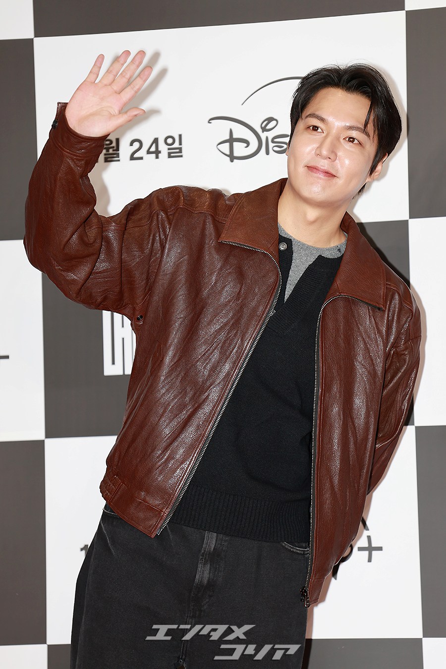 【フォト】イ・ミンホ、レザージャケットがおしゃれ