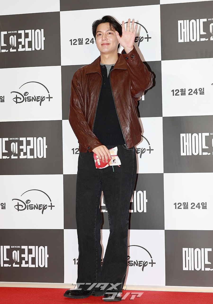 【フォト】イ・ミンホ、レザージャケットがおしゃれ