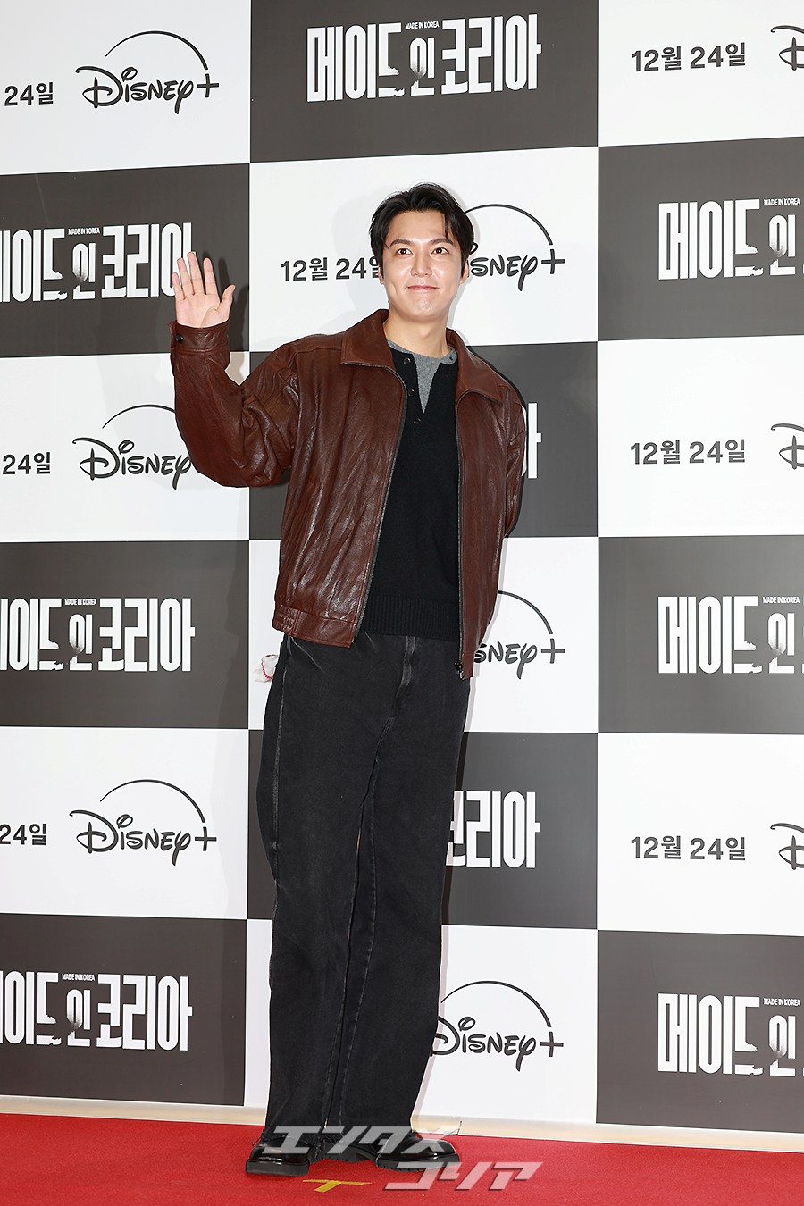 【フォト】イ・ミンホ、レザージャケットがおしゃれ