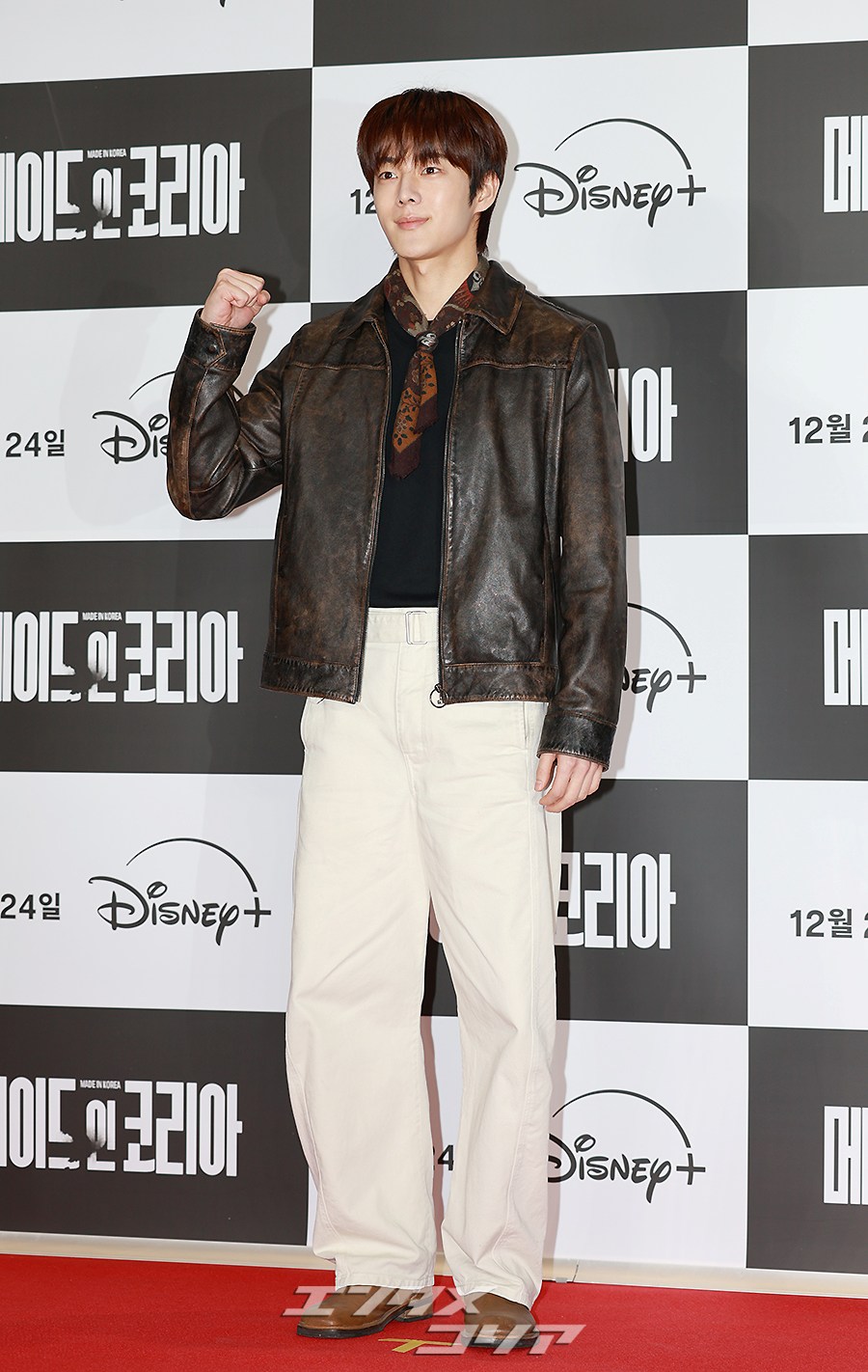 【フォト】ユ・ジョンフ「『メイド・イン・コリア』ファイト！」