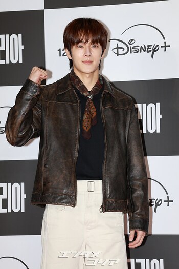 【フォト】ユ・ジョンフ「『メイド・イン・コリア』ファイト!」