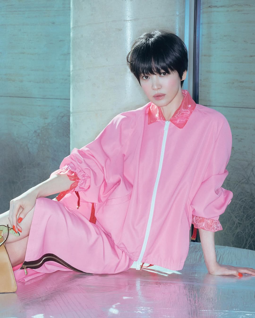 【フォト】一輪の花のように美しいソン・ヘギョ、「FENDI」を身にまとい華やかな雰囲気