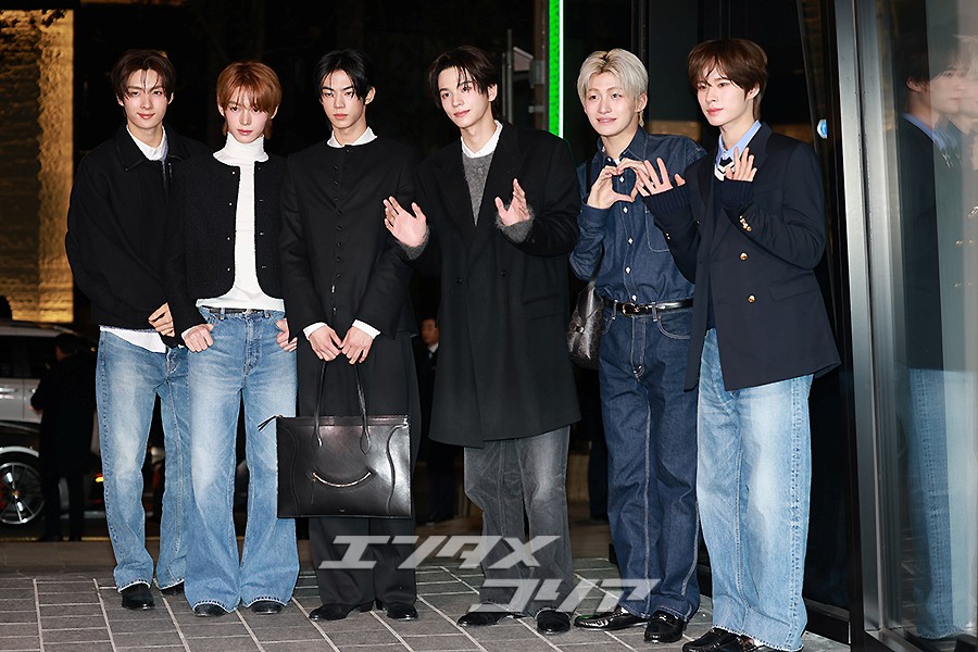 【フォト】TWS「冬の夜照らすあったかスマイル」