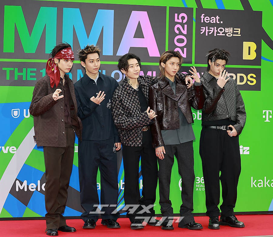 【フォト】パク・ジェボム　初プロデュースしたアイドルLNGSHOTとMMA登場