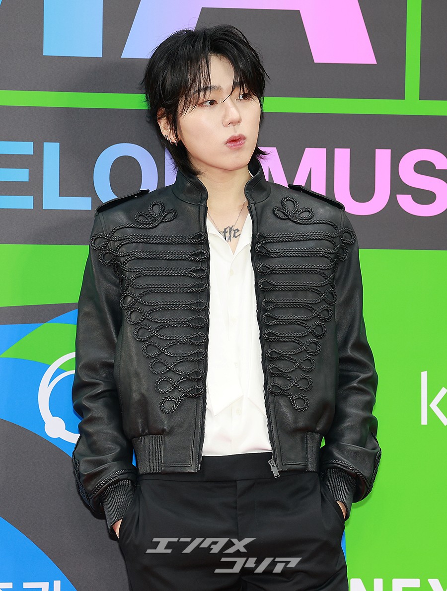 【フォト】ZICO「革ジャケットでキメました」