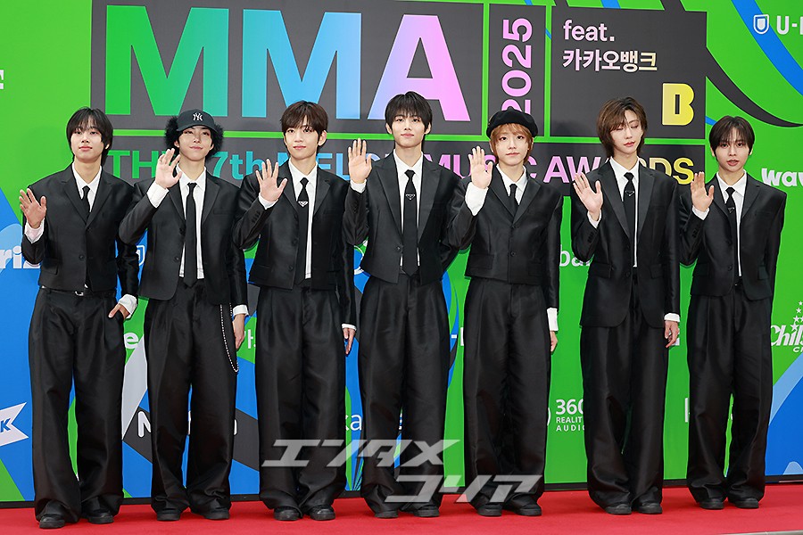 【フォト】IDID　ブラックでそろえたファッション